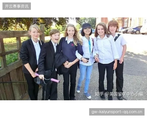 詹姆斯携手本地学校推出阅读计划，助力青少年成长